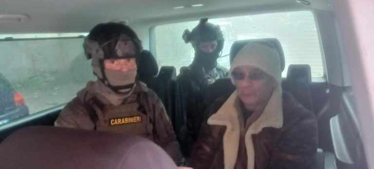 L’arresto di Messina Denaro non placa i fissati del «c’è sotto qualcosa»