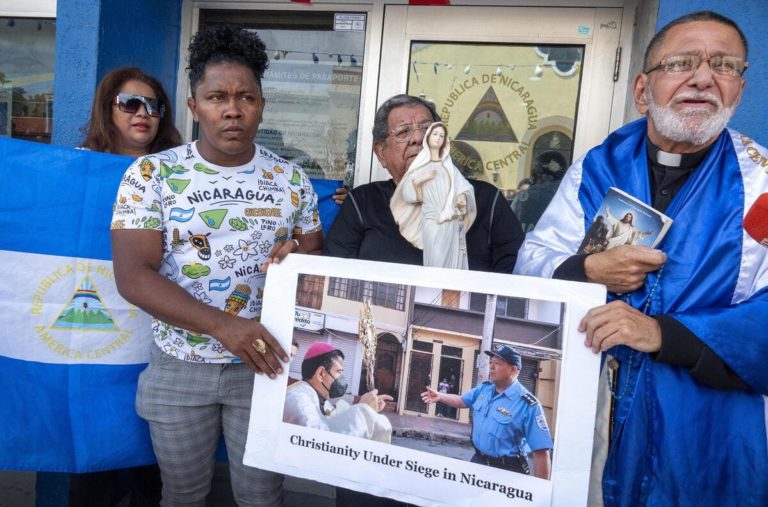 La donna che ha rotto il silenzio sulle persecuzioni dei cristiani in Nicaragua