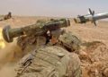 Un soldato dell'esercito Usa maneggia un Javelin