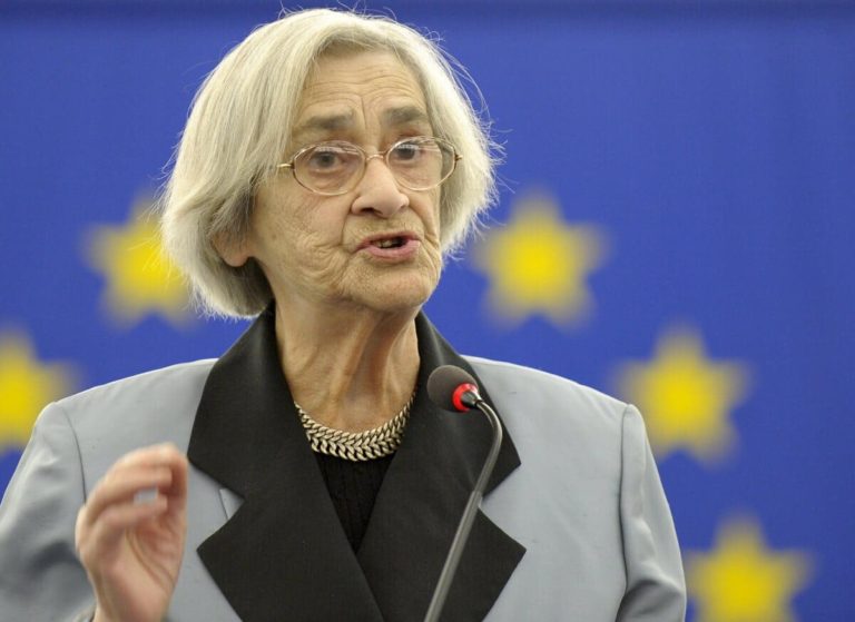 La vita «ordinaria, tragica e bella» di Elena Bonner
