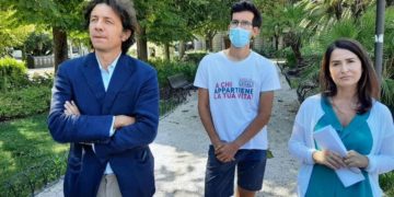 Agosto 2021, “Mario” denuncia l’Asur Marche: lo annunciano in piena raccolta firme per il referendum sull’eutanasia Marco Cappato e Filomena Gallo al grido «Violato il diritto al suicidio assistito» (foto Ansa)