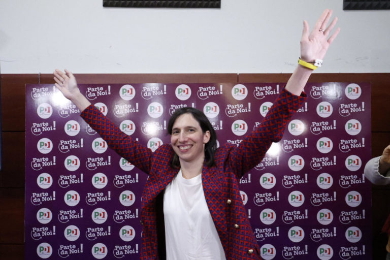 Elly Schlein, o della prevalenza della “frase” sul “pensiero”