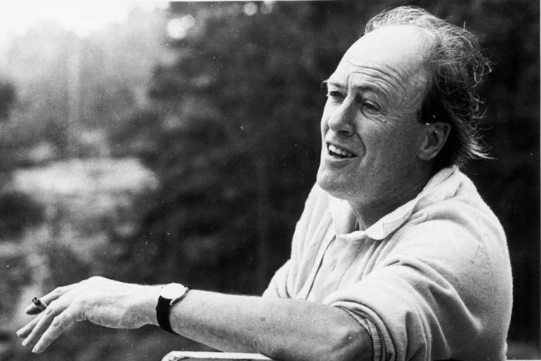 Roald Dahl, uno smisurato amore per i figli, le parole, i prodigi