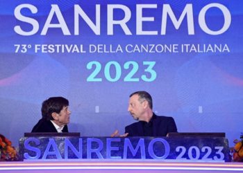 Gianni Morandi e Amadeus, per la quarta edizione conduttore e direttore artistico del festival di Sanremo