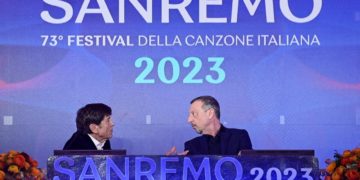 Gianni Morandi e Amadeus, per la quarta edizione conduttore e direttore artistico del festival di Sanremo