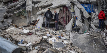 Case distrutte dal terremoto che ha colpito Siria e Turchia a Idlib