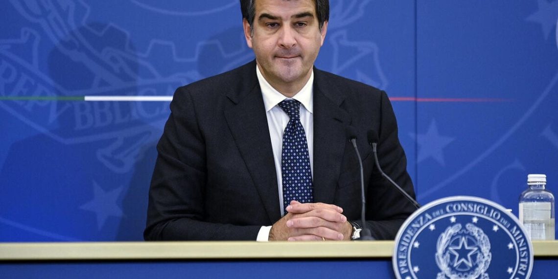 Raffaele Fitto, ministro per gli Affari Europei, 16 febbraio 2023 (Ansa)