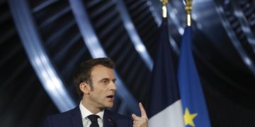 Macron nucleare Russia sanzioni