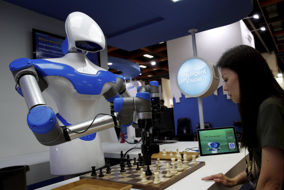 Partita a scacchi tra essere umano e intelligenza artificiale