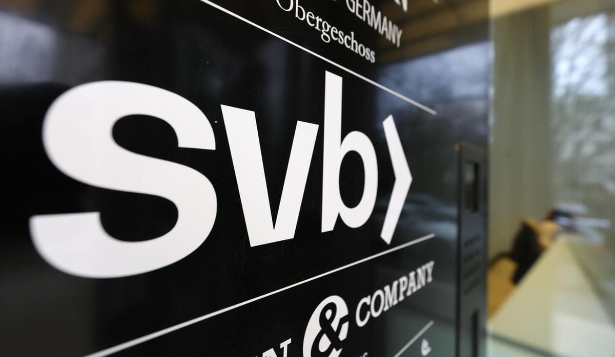 Un'insegna della Silicon Valley Bank (Ansa)