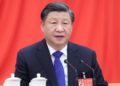 Xi Jinping, presidente della Cina, parla a margine della riunione del Parlamento