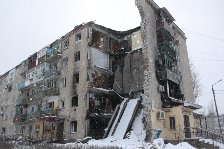Per i morti che muoiono nella terra d’Ucraina