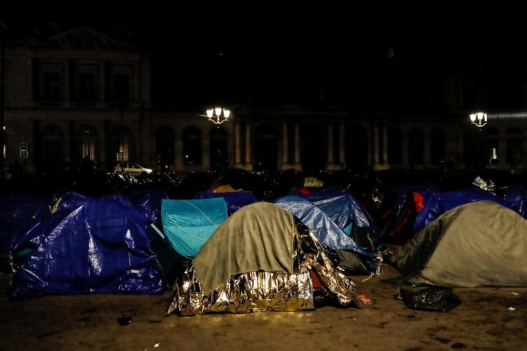 L’allarme dell’ex capo dei servizi segreti francesi sull’immigrazione extra-europea