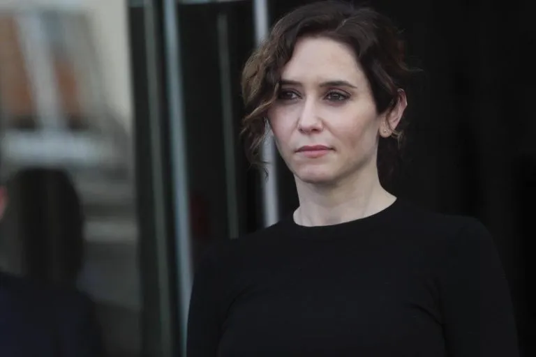 La sfida di Ayuso in Spagna a Vox e al governo socialista