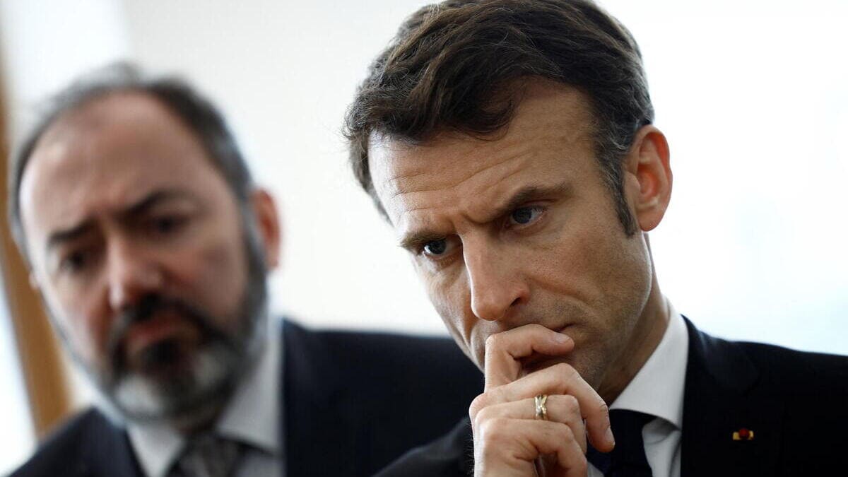 Il ministro della Salute François Braun ed Emmanuel Macron 