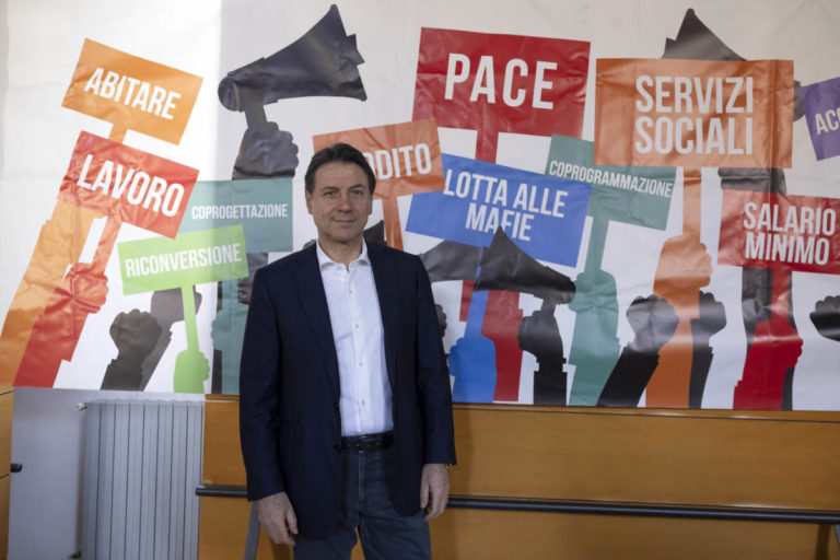 La «trista e periculosa» leggerezza di Giuseppe Conte