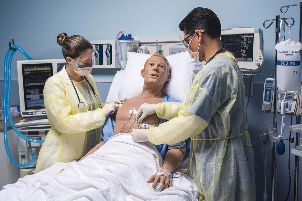 Intelligenza artificiale robot medici