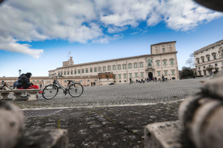 Il ruolo anomalo del Quirinale è un problema eccome
