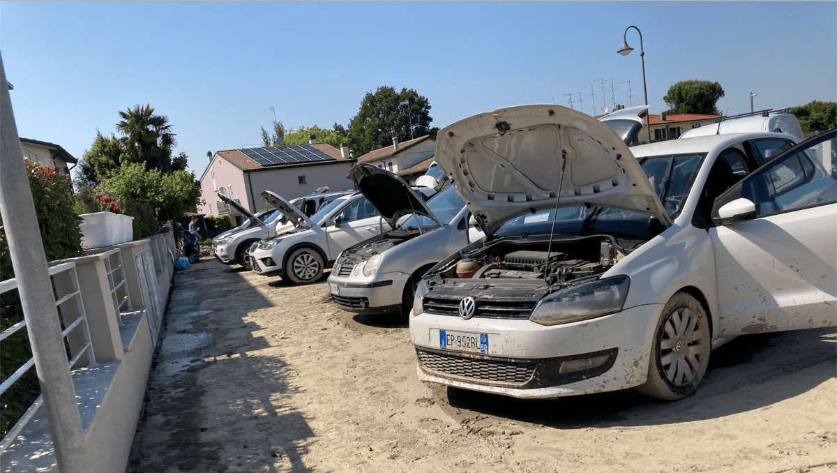 Romagna alluvione auto