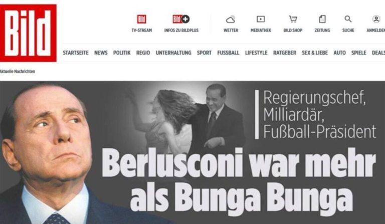 «Gaffeur, seduttore, bugiardo»: all’estero non hanno mai capito il Cavaliere