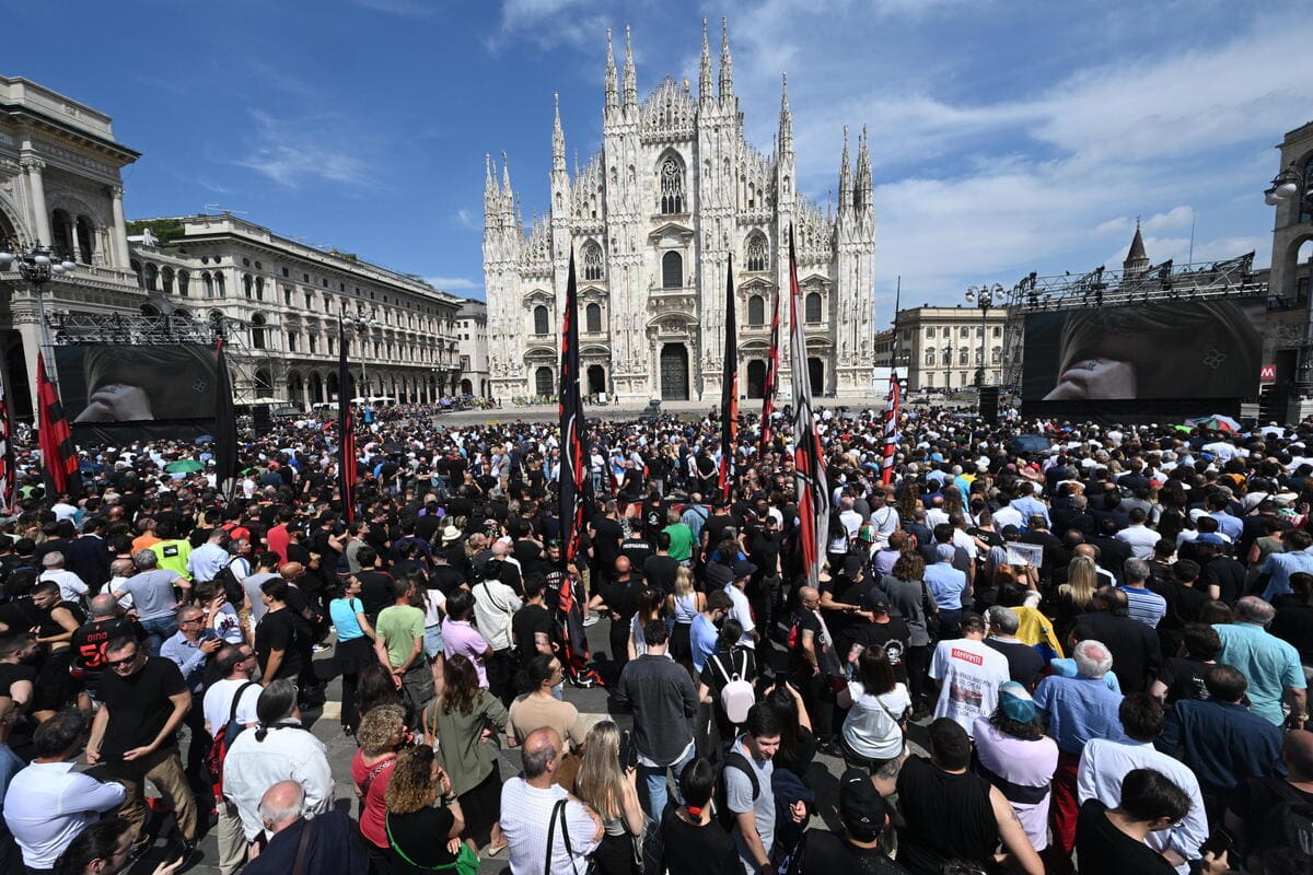 Funerale di Silvio Berlusconi, Piazza Duomo, Milano, 14 giugno 2023 (Ansa)