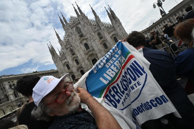 Non v’è nulla di più insopportabile dei moralisti anti Berlusconi
