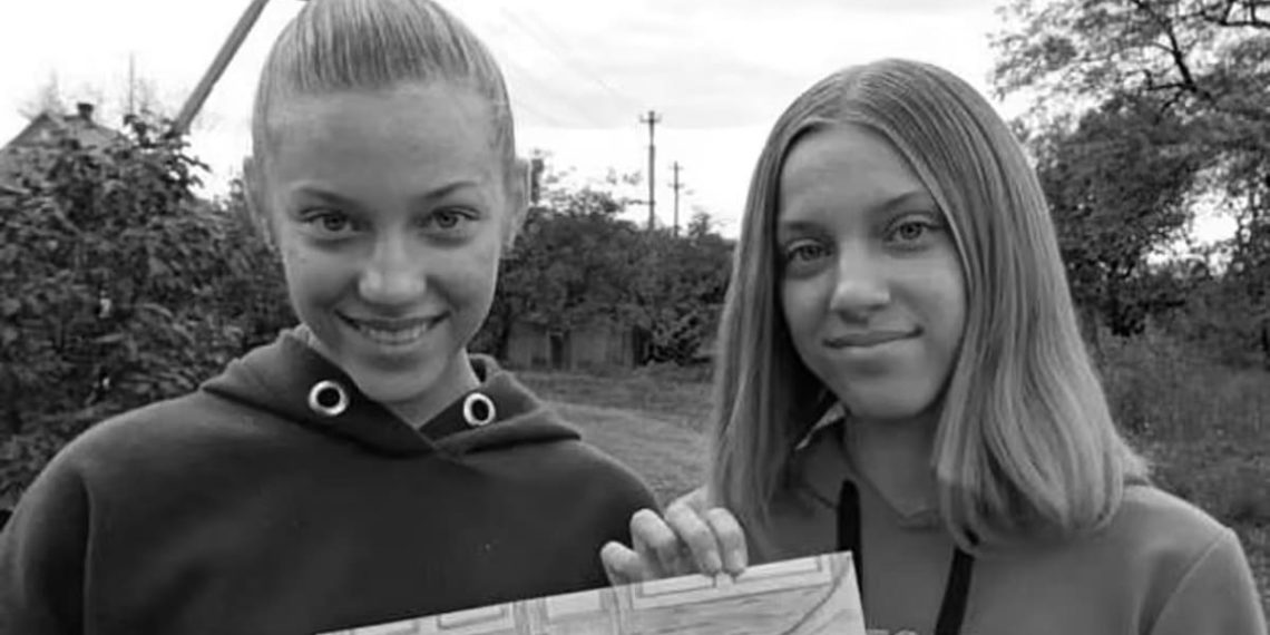 Yuliya e Anna Aksenchenko, gemelle di 14 anni, sono tra le vittime dell'attacco missilistico a Kramatorsk di martedì da parte della Russia
