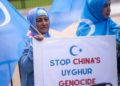 Manifestazione negli Stati Uniti contro la persecuzione dei musulmani uiguri in Cina