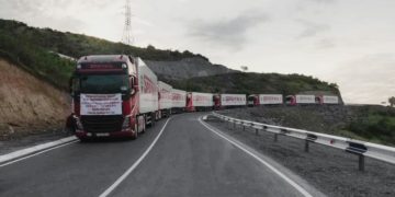 L'Azerbaigian ha bloccato 19 camion carichi di aiuti umanitari diretti in Artsakh per i 120 mila armeni bloccati dal 12 dicembre