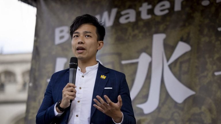 «La mia vita è a rischio ma continuerò a battermi per Hong Kong»