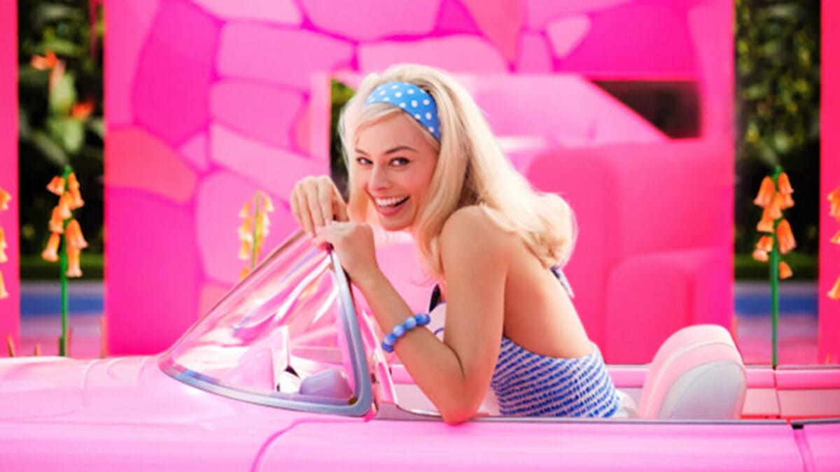 Margot Robbie è Barbie Stereotipo nel film diretto da Greta Gerwig