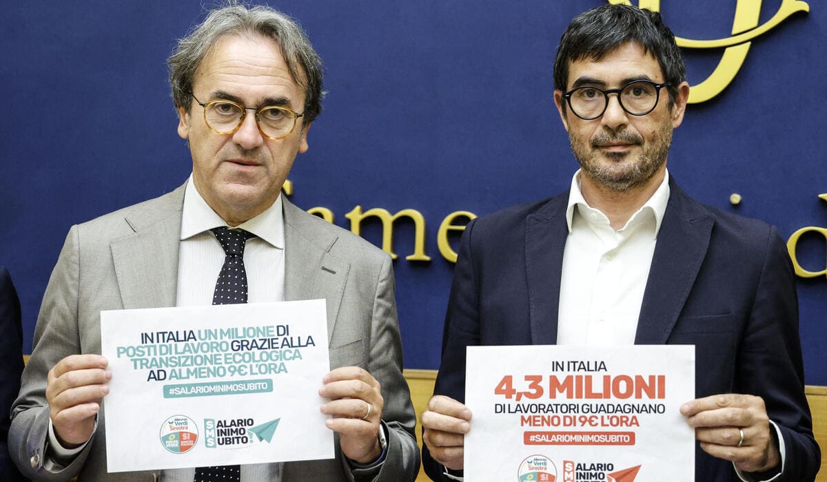 Angelo Bonelli e Nicola Fratoianni alla conferenza stampa di presentazione della campagna Salario Minimo Subito