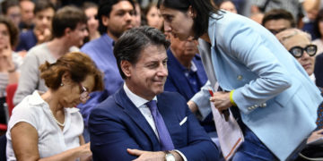 Il presidente del M5s Giuseppe Conte con la segretaria del Pd Elly Schlein