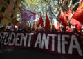 Una marcia antifascista per le strade di Roma