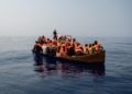 Migranti diretti in Italia soccorsi dalla Ocean Viking