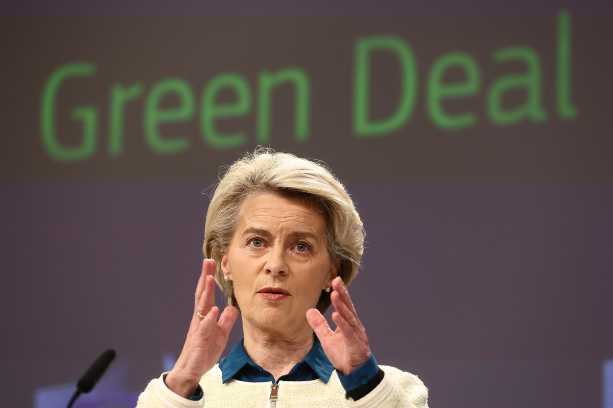 Ursula von der Leyen durante una conferenza stampa sul Green Deal