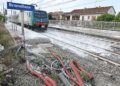 Il luogo dell'incidente presso la stazione ferroviaria di Brandizzo dove un treno ha investito cinque operai che lavoravano sui binari, 1 settembre 2023 (Ansa)