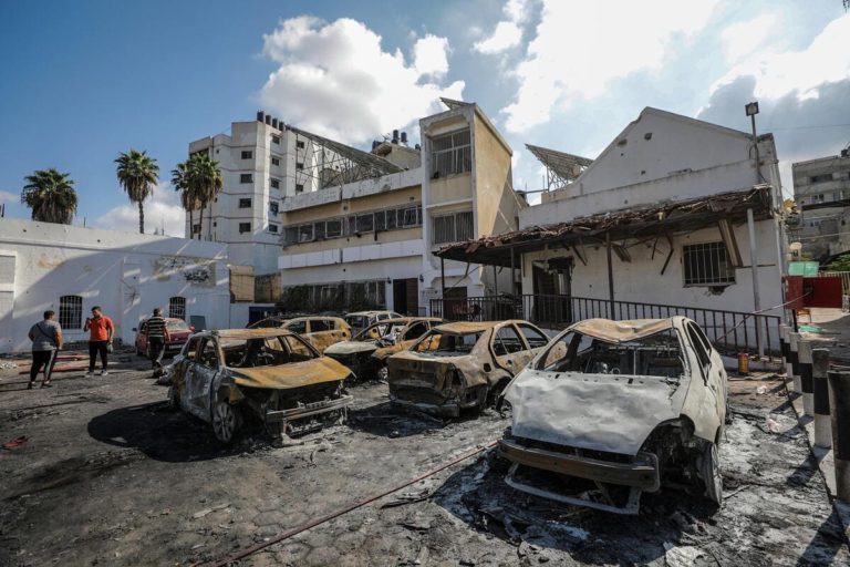L’ospedale di Gaza, tra “misfire” e depistaggi