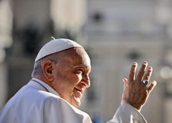 Papa Francesco durante l'udienza generale in piazza San Pietro, Vaticano, 27 settembre 2023 (Ansa)