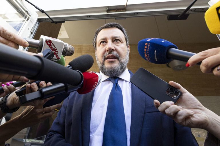 La giudice deve “apparire” imparziale. Ma anche Salvini deve comportarsi da ministro