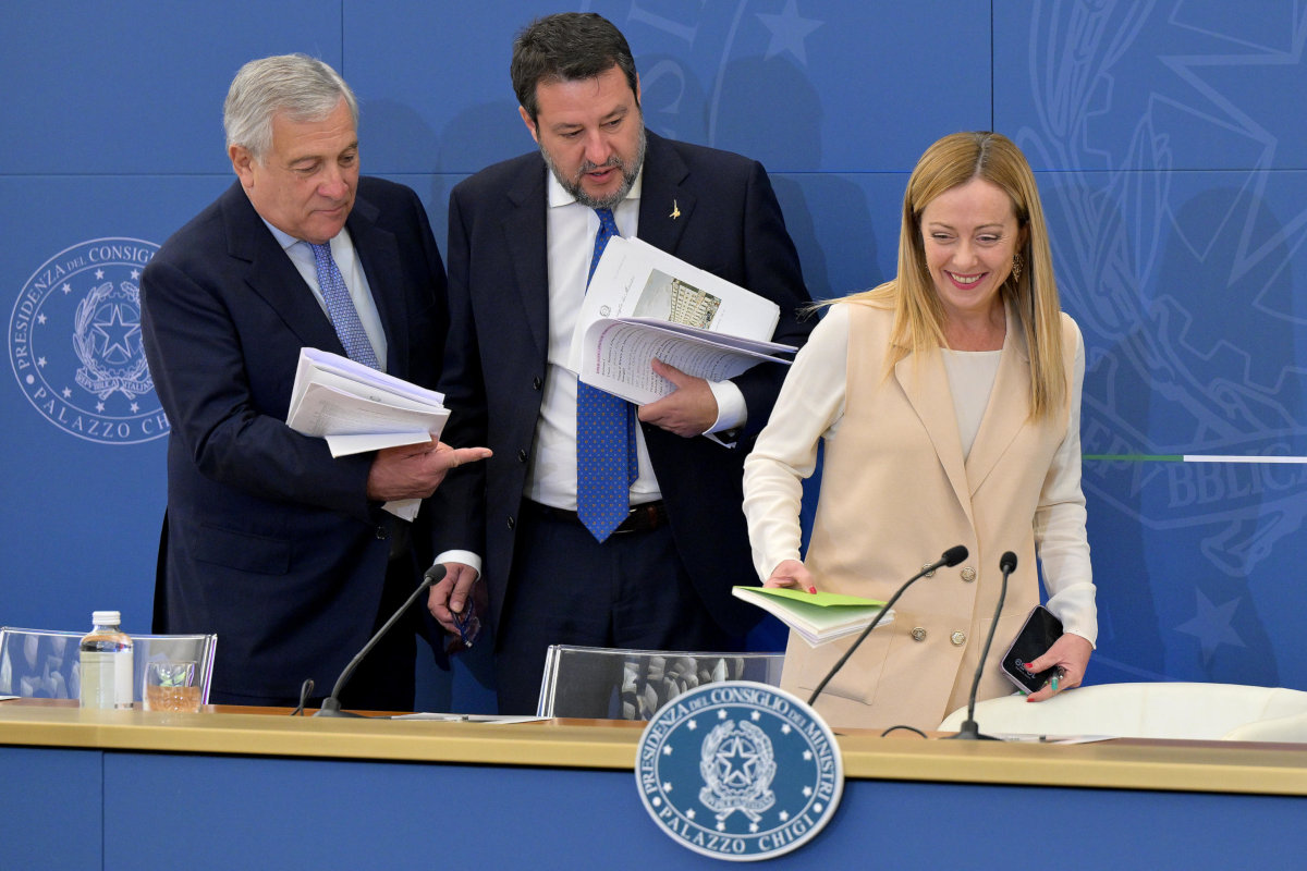 I tre leader della maggioranza Giorgia Meloni, Antonio Tajani e Matteo Salvini alla conferenza stampa di presentazione della legge di bilancio 2024, 16 ottobre 2023