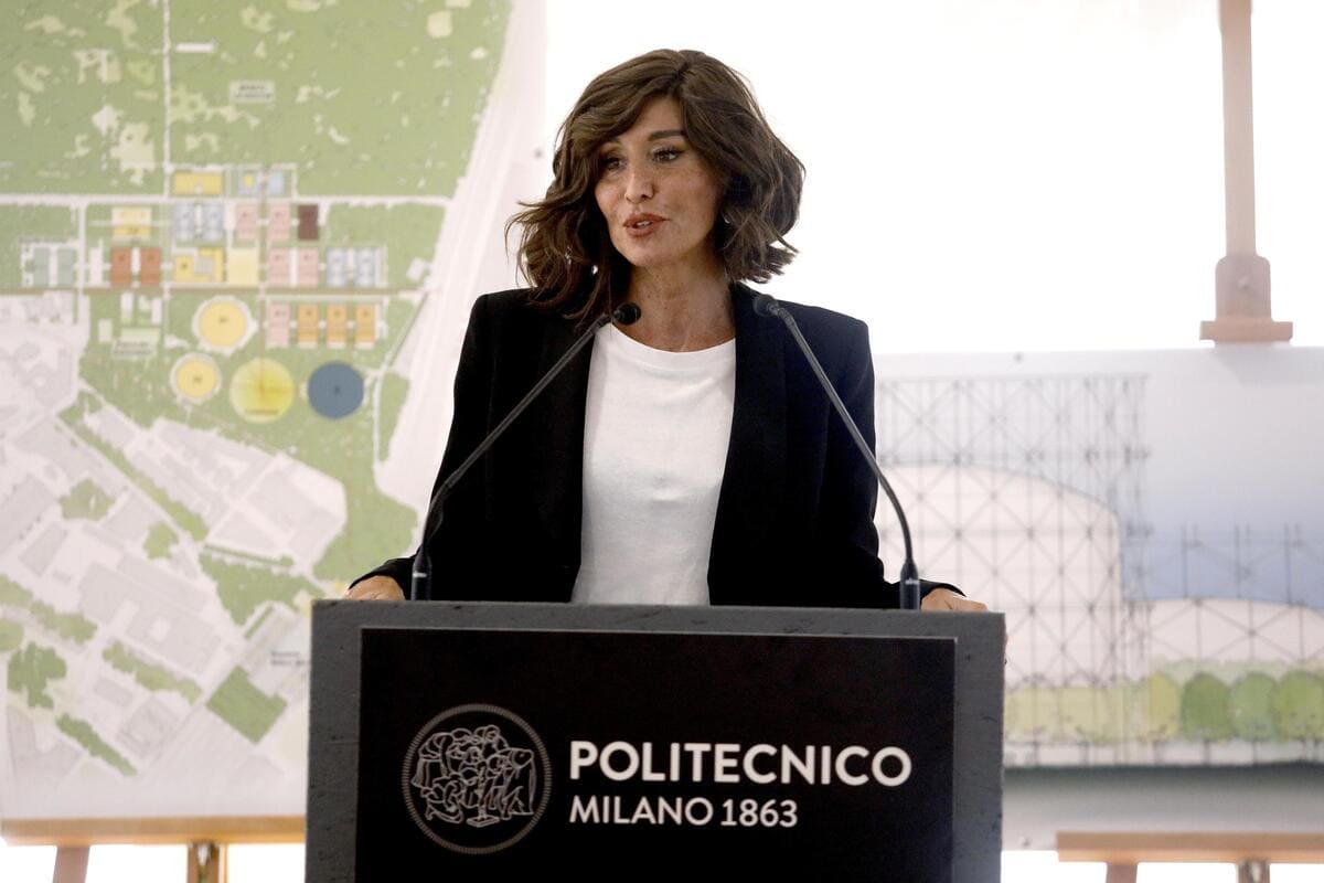 La ministra dell'università Anna Maria Bernini, 22 settembre 2023 (Ansa)