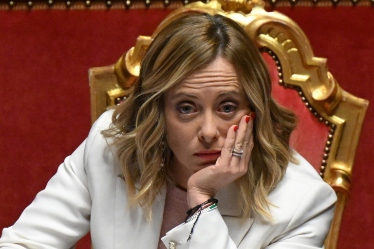 Il fronte isterico antimeloniano non conti troppo sull’arrivo della cavalleria