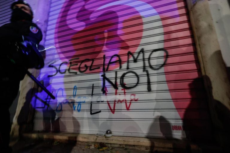 Come sono tolleranti questi vandali anti-patriarcato