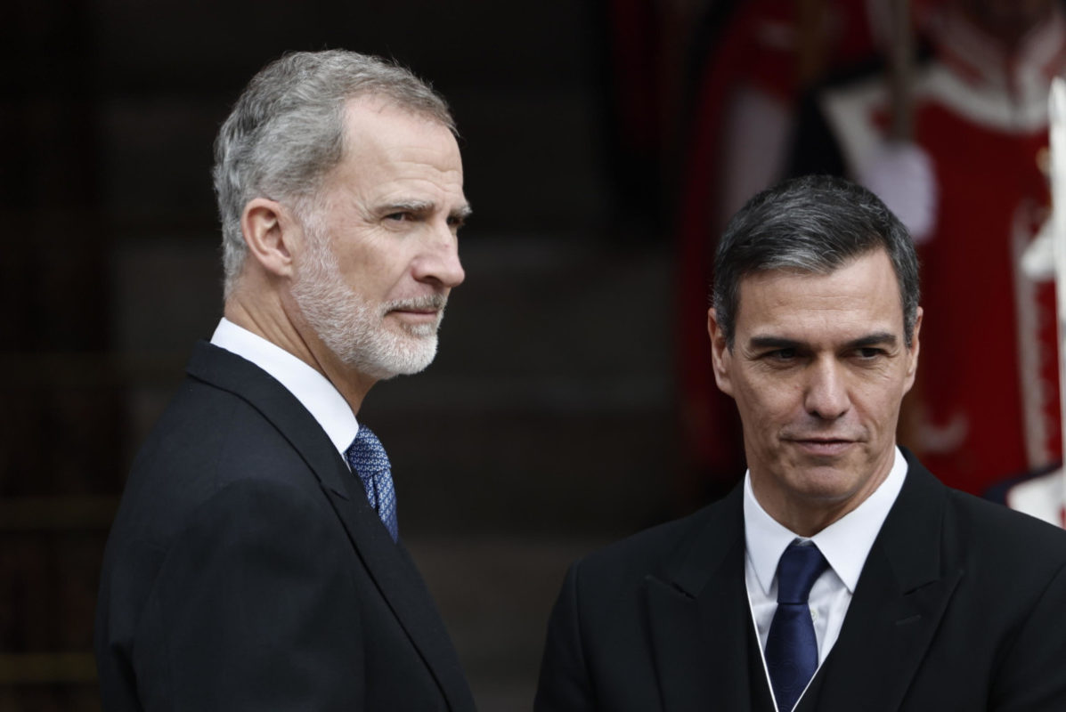 Il re di Spagna Felipe VI con il primo ministro Pedro Sánchez