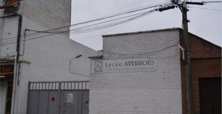 La Francia toglie i fondi al liceo islamista di Lille, la sinistra corre in soccorso