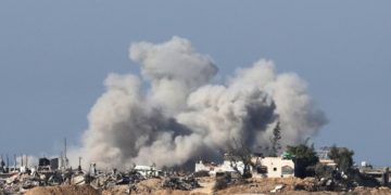 Un bombardamento sulla Striscia di Gaza, 7 gennaio 2024