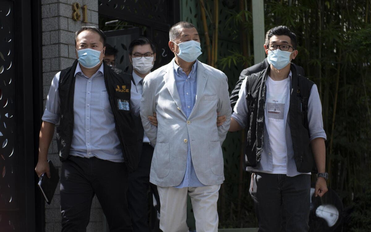 Jimmy Lai arrestato dalla polizia a Hong Kong nel 2020