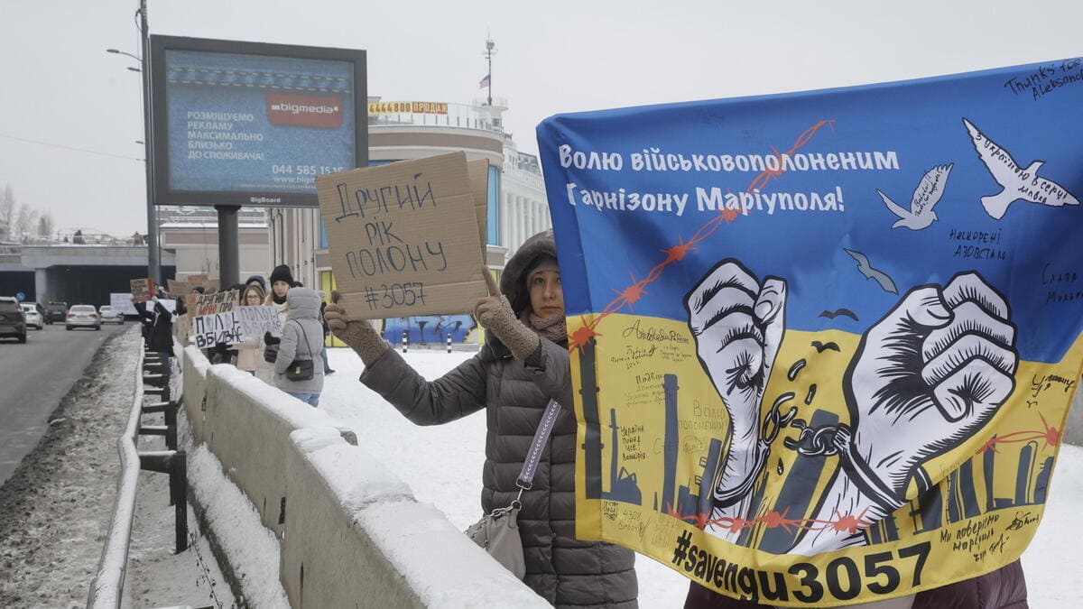 Protesta a Kiev in favore del rilascio dei prigionieri di guerra