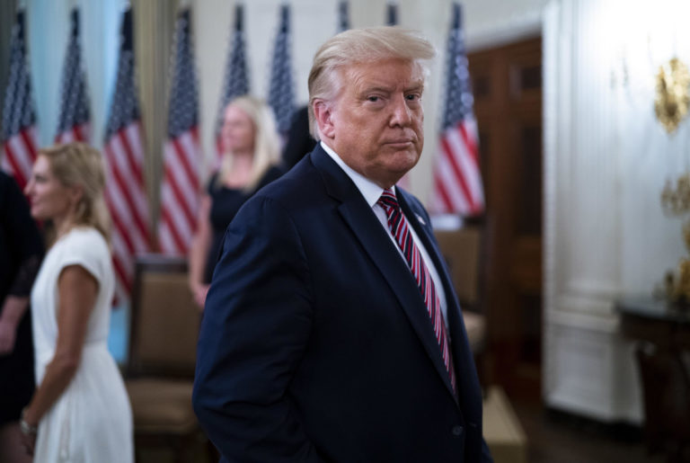 Dobbiamo ridere su Trump che “scarica” la Nato? Mica tanto